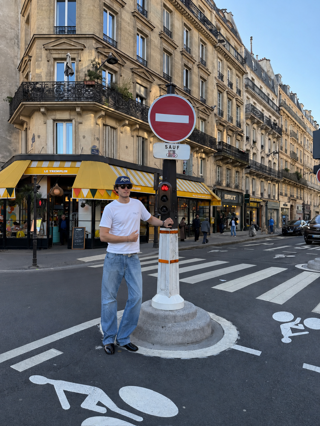 Paris Tee